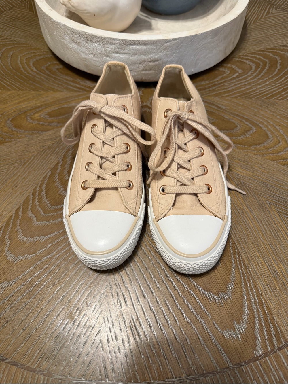 Airwalk Beige Canvas Low-Top Sneakers with White Toe